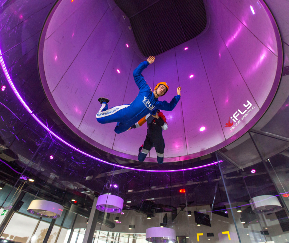 Аттракцион IFLY. IFLY мир. Аттракционы в Дубае. Indoor Skydiving.